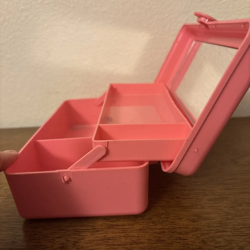 Vintage Mini Caboodles Make Up Jewelry Case With Mirror Model 2605 Pink 2‎ Tier